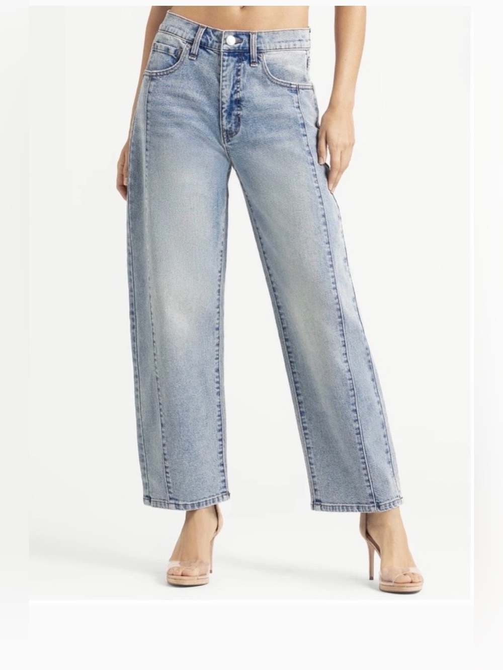 Jessica Simpson NWT Myrtle Barrel Leg Jeans Light Wash Size 6